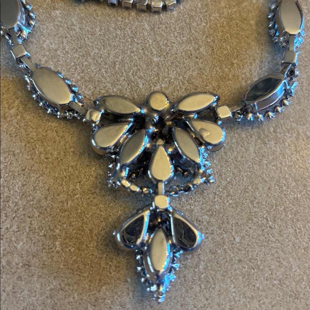 Stunningly gorgeous evening necklace - Picture 8 of 8